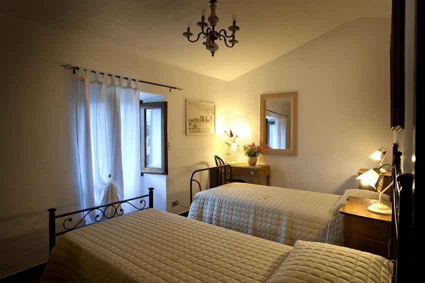 La Corte Di Nando Bed and Breakfast Varzi Exterior foto